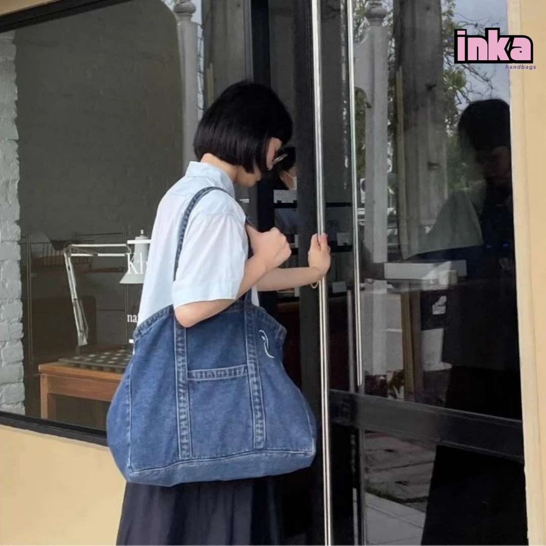 tui-tote-jean-nu-thoi-trang-tui-xach-vai-denim-hoa-cuc-deo-vai4